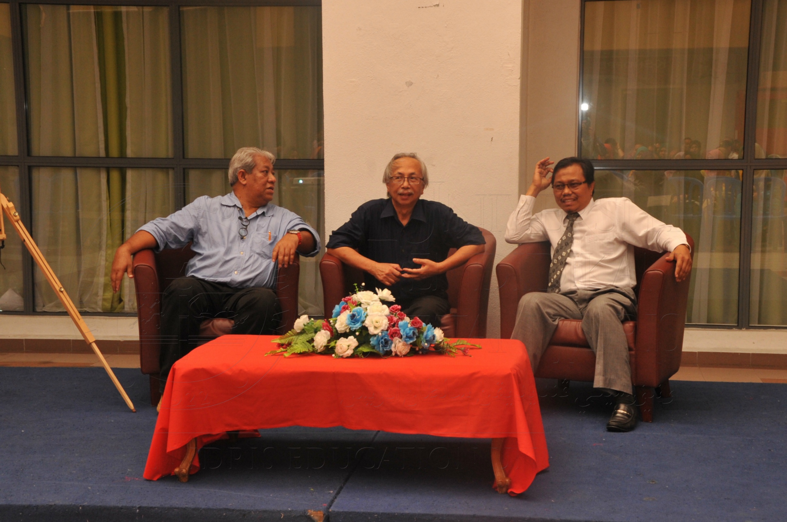 PRO15 173 ESE HAS 2220